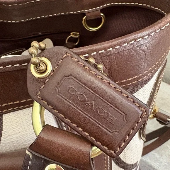 Coach Brown and Cream Shoulder Bag - Picture 14 of 16